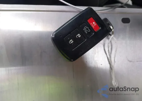 2017 Toyota Rav4 Limited z USA, uszkodzony, nr VIN JTMYFREV3HJ146666